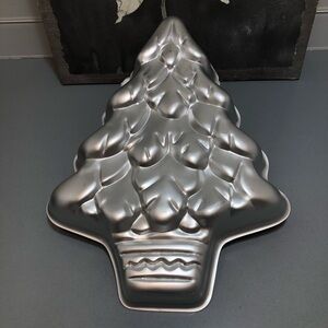 Wilton Christmas Tree Cake Pan